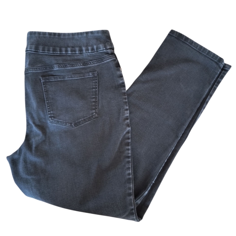 Chico's Black Pull-on Skinny Jeans Size 2 (US 12)